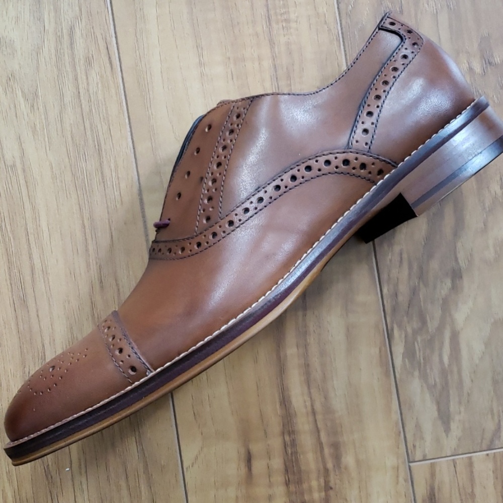 Johnston & Murphy Cap Toe Oxford Shoes - Picture 4 of 8